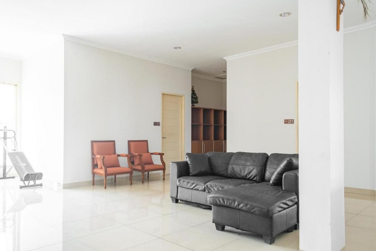 Reddoorz Near Siloam Karawaci 3 Hotel Tangerang Exterior photo